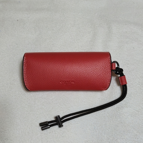 NWT Coach Sunglasses Case In Leather - Picture 2 of 6